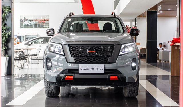 Nissan Navara giảm giá 185 triệu tại đại lý: Bản Pro4X đắt nhất còn 785 triệu đấu Ranger Wildtrak - Ảnh 1.